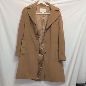 Banana Republic Women's Tan Trench Coat